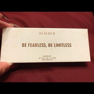 Realher blush palette